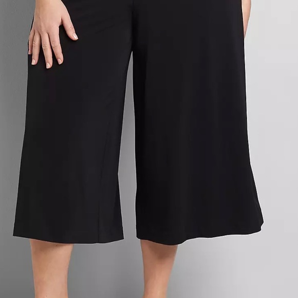 Lane Bryant Knit Kit Pull-On Wide Leg Capri 18/20W - Picture 3 of 9